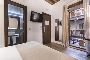 Shine Albayzín Hotel