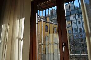 Shine Albayzín Hotel