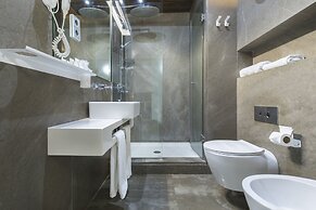 Shine Albayzín Hotel