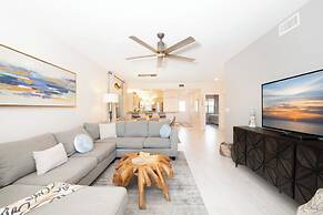 The Grandview Condos on Seven Mile Beach