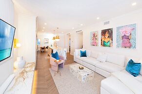 The Grandview Condos on Seven Mile Beach