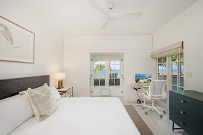 The Grandview Condos on Seven Mile Beach