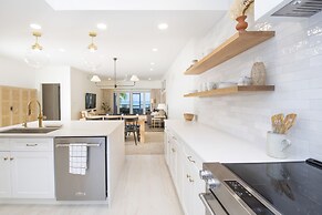 The Grandview Condos on Seven Mile Beach