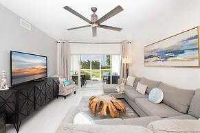 The Grandview Condos on Seven Mile Beach