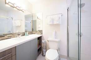 The Grandview Condos on Seven Mile Beach