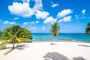 The Grandview Condos on Seven Mile Beach