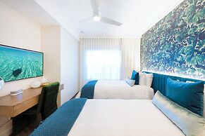 The Grandview Condos on Seven Mile Beach