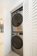 The Grandview Condos on Seven Mile Beach