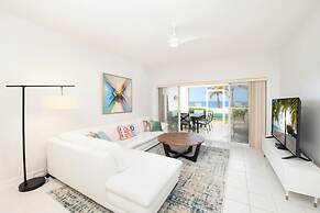 The Grandview Condos on Seven Mile Beach