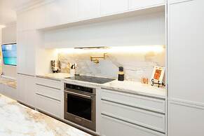 The Grandview Condos on Seven Mile Beach