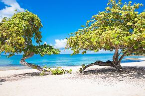 The Grandview Condos on Seven Mile Beach