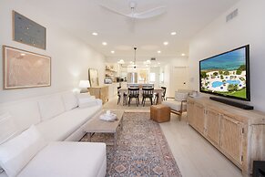 The Grandview Condos on Seven Mile Beach