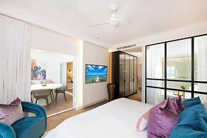 The Grandview Condos on Seven Mile Beach