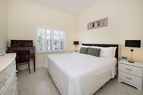 The Grandview Condos on Seven Mile Beach