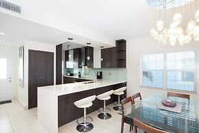 The Grandview Condos on Seven Mile Beach