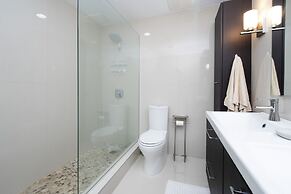 The Grandview Condos on Seven Mile Beach