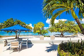 The Grandview Condos on Seven Mile Beach