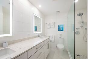 The Grandview Condos on Seven Mile Beach