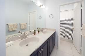 The Grandview Condos on Seven Mile Beach