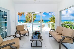 The Grandview Condos on Seven Mile Beach