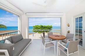 The Grandview Condos on Seven Mile Beach