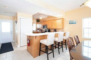 The Grandview Condos on Seven Mile Beach