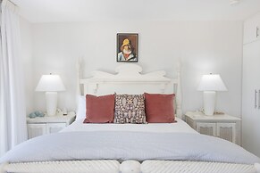 The Grandview Condos on Seven Mile Beach