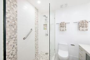 The Grandview Condos on Seven Mile Beach