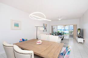 The Grandview Condos on Seven Mile Beach