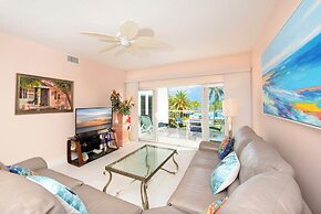 The Grandview Condos on Seven Mile Beach