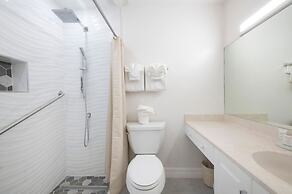 The Grandview Condos on Seven Mile Beach