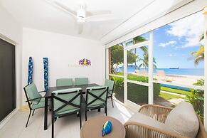 The Grandview Condos on Seven Mile Beach