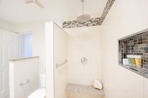 The Grandview Condos on Seven Mile Beach