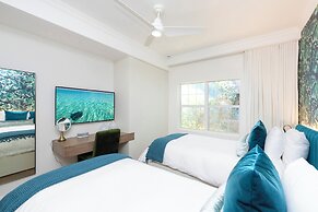 The Grandview Condos on Seven Mile Beach