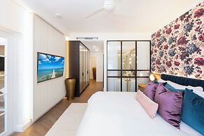 The Grandview Condos on Seven Mile Beach