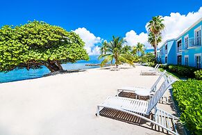 The Grandview Condos on Seven Mile Beach