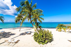 The Grandview Condos on Seven Mile Beach
