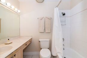 The Grandview Condos on Seven Mile Beach