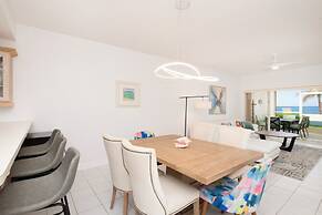 The Grandview Condos on Seven Mile Beach