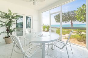 The Grandview Condos on Seven Mile Beach