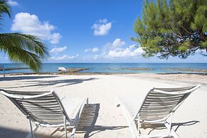 The Grandview Condos on Seven Mile Beach