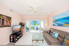 The Grandview Condos on Seven Mile Beach