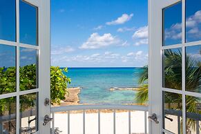 The Grandview Condos on Seven Mile Beach