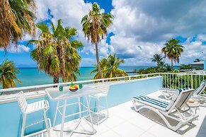 The Grandview Condos on Seven Mile Beach