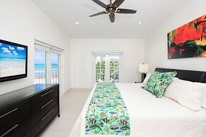 The Grandview Condos on Seven Mile Beach