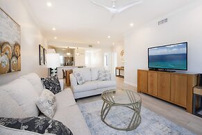 The Grandview Condos on Seven Mile Beach