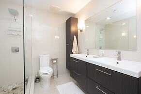 The Grandview Condos on Seven Mile Beach