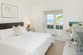 The Grandview Condos on Seven Mile Beach