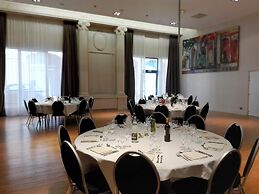 Mercure Lille Roubaix Grand Hotel