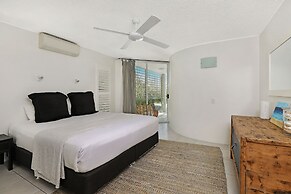 Andari Holiday Apartments